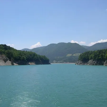 Le Pellenfrey Proche La Mure & Monteynard Holiday home *